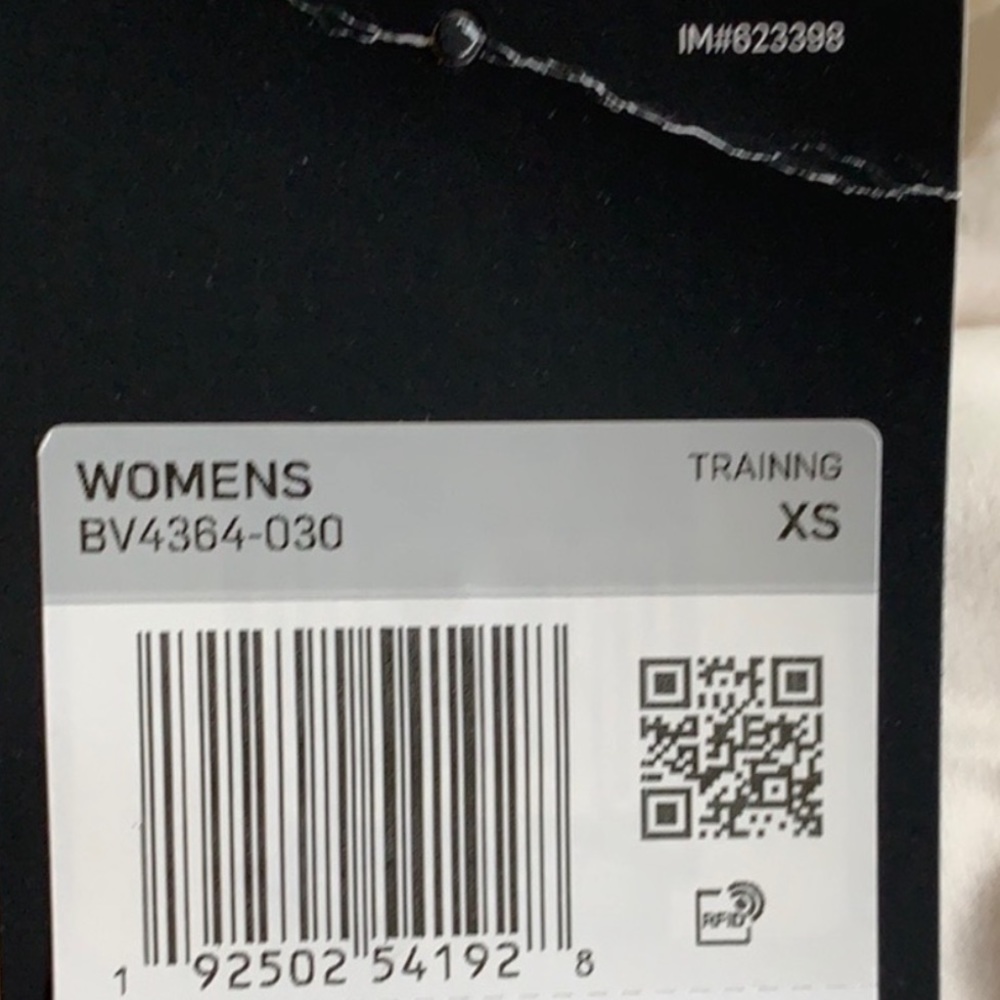 Sold🚫Nike Elastika Racerback Sport Tank Top - Picture 15 of 15
